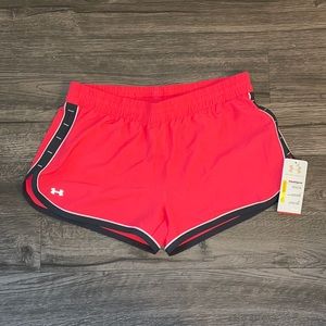 Under armour womens running shorts size medium pink